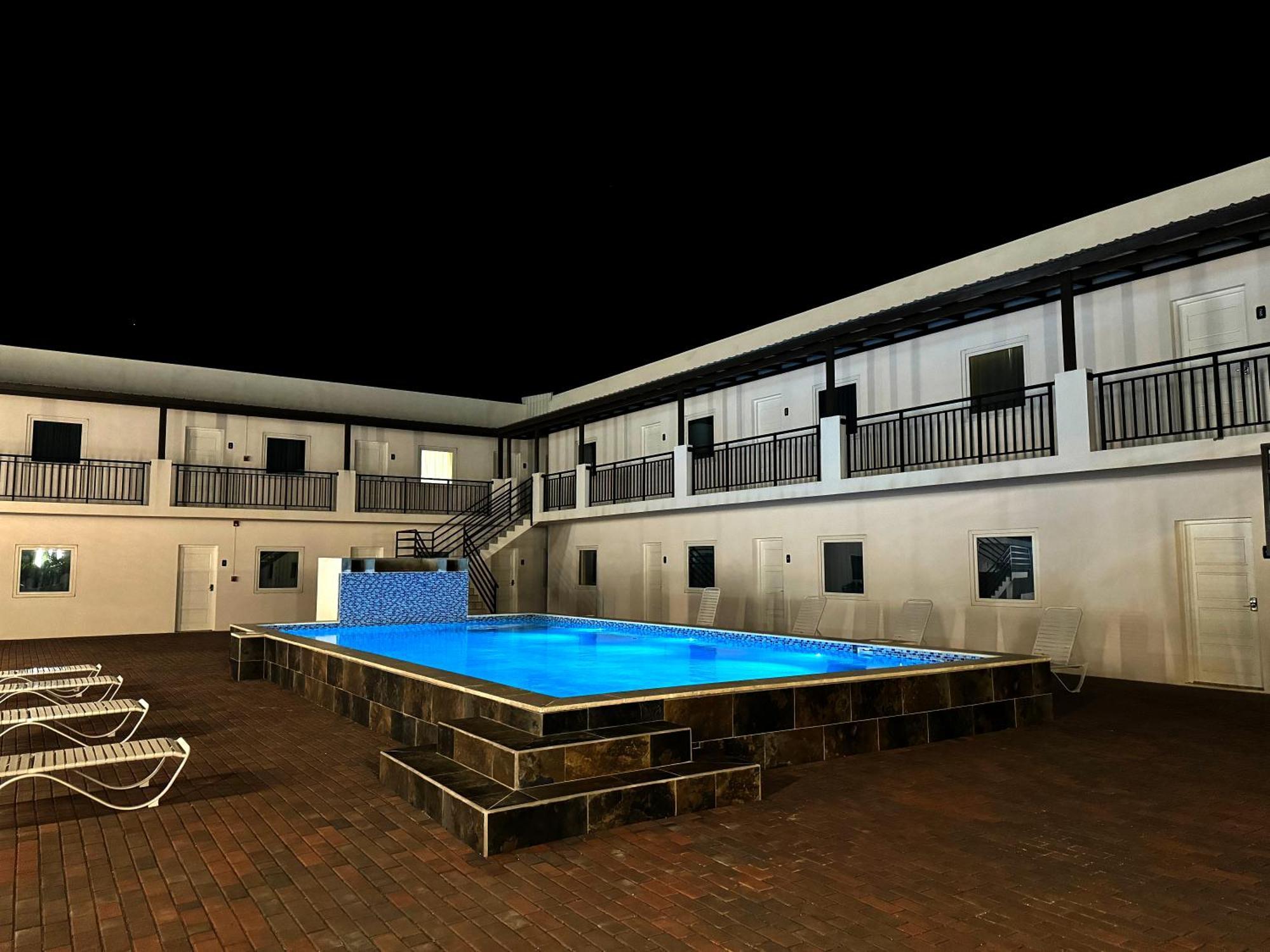 Bon Bini Suites Oranjestad Exterior foto